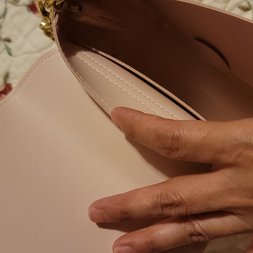 Jennifer Lopez crossbody - Picture 4 of 5